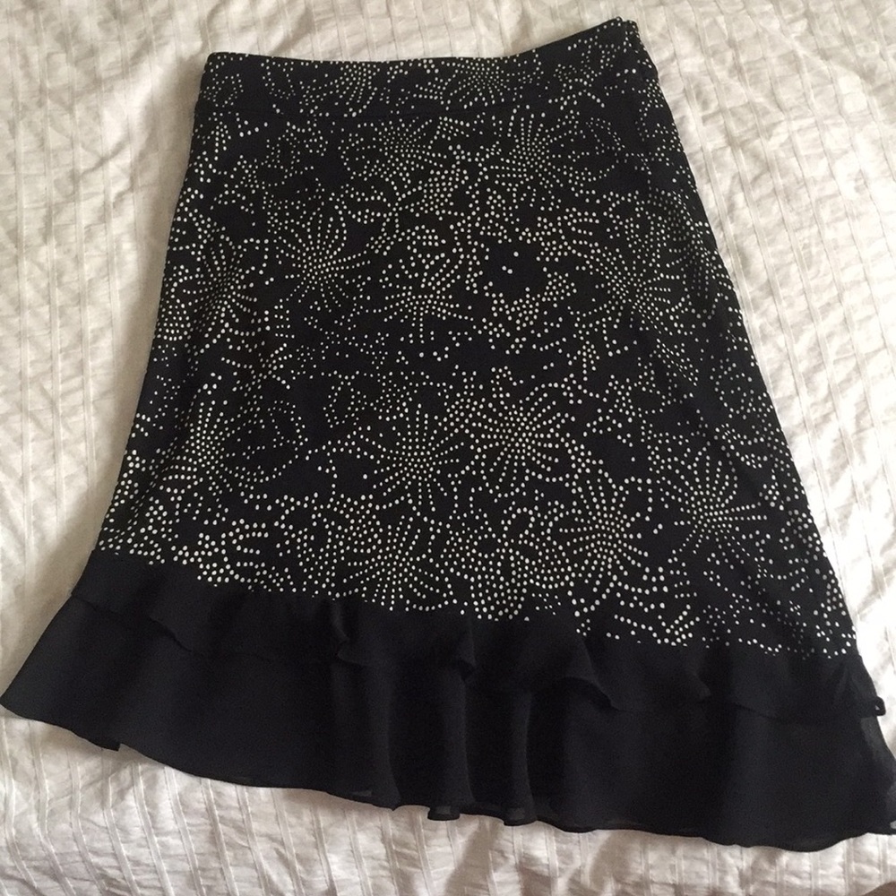 Kenneth Cole sz SP asymmetric skirt black/wht dots